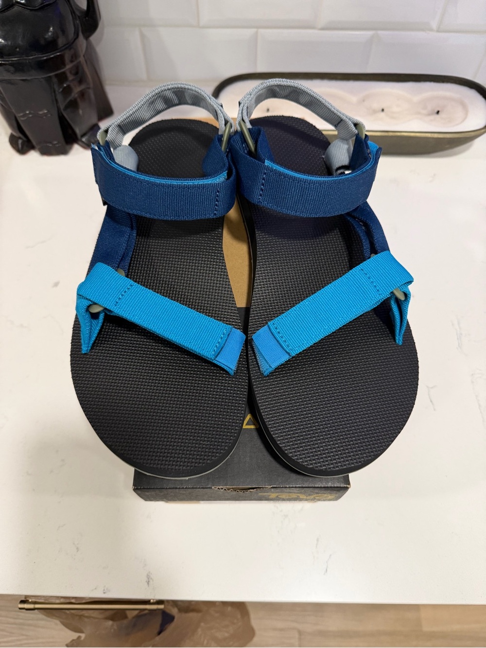 *BRAND NEW* Teva Men’s Dual-Blue Adjustable Strap Sandals Size 12 US